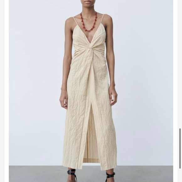 Zara Dresses & Skirts - Zara Textured Knot Midi Dress